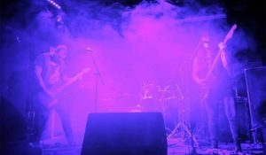 glory-in-the-shadows-live-band