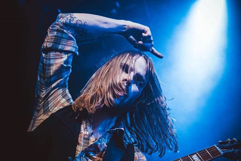 graveyard-live-band