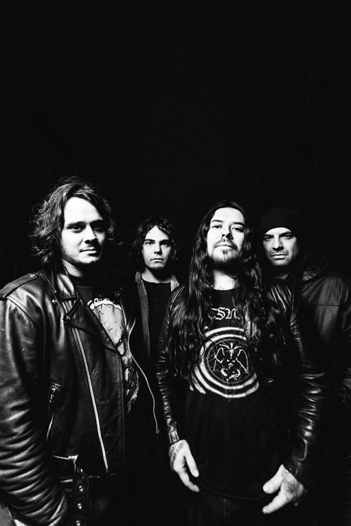 saturna-band