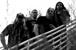 Nueva Super Banda Doomster Para Estas Navidades; Kind