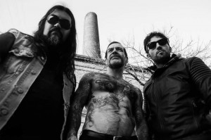 Ya puedes escuchar “Como Un Volcán”, lo último de Manthrass