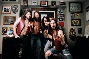 Monster Truck presenta el videoclip para la canción «For The People»