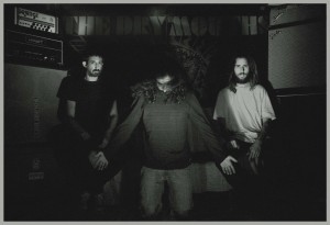 Más detalles del próximo mini-LP de The Dry Mouths con la salida del single, “Doomental VI: Law Far Low Par”