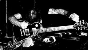 «Mysterieuse Drogue» nuevo single para The Black Furs