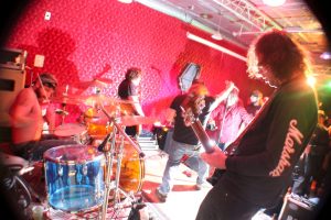 Roadsaw fichan por Ripple Music y anuncian nuevo trabajo