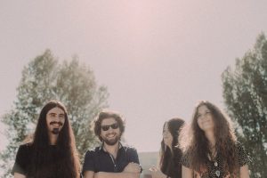 “Build Your Home”, nuevo adelanto para el próximo disco de The Black Wizards