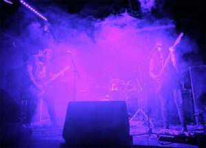 “Babalon”, vibrante distorsión como avance al debut de Glory In The Shadows