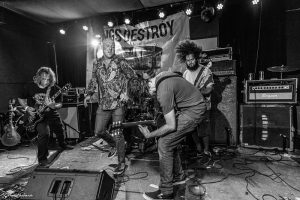 “Fantasma Nera”, nuevo videoclip de Kings Destroy