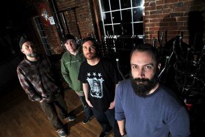 Avanzan las “Vault Series” de Clutch, homenaje a ZZ Top con “Precious & Grace”