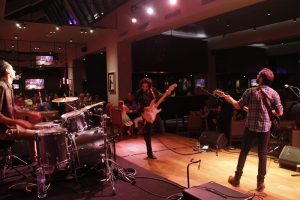 “Ride The Snake”, nuevo videoclip para The Little Red Book