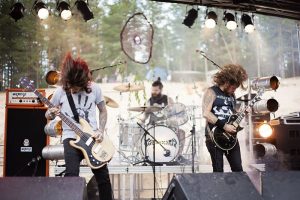 Firebreather anuncia “Under A Blood Moon” para finales de verano