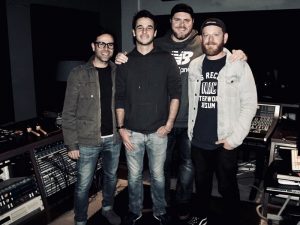 Single y detalles de “Set 2: Burnt Sky”, lo nuevo de Monstroid