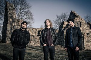 Hazemaze lanza un serio aviso para su próxima entrega; “Shadow In The Night”