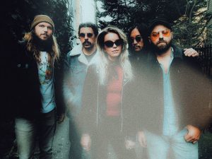 Ruby The Hatchet lanza el cover de Uriah Heep, “Easy Livin”