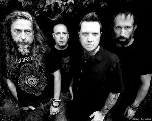 Shadow Witch muestra el videoclip “Wolf Among The Sheep”
