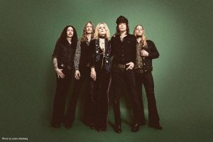 Ya puedes escuchar el single “Crucifix (I Burn For You)”. “Lucifer IV” llegará a finales de mes…