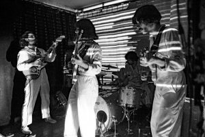 El vacío cósmico de Modulator II asoma en el abismo de “Slivered Hearse”