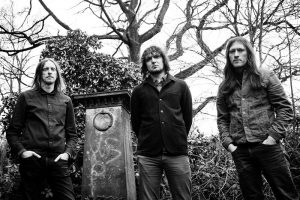 “Extinct Cults” es la inminente llegada de Mountain Witch