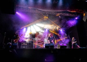 Milana se abre con dos temas de su próxima demo de presentación