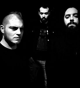 1782 lanza la primera avanzadilla de su próximo “From The Graveyard”