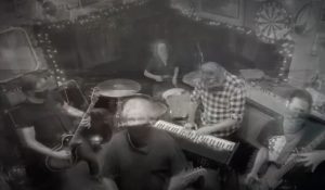 “Cerebral Tides”, nuevo single de Thunderbird Divine