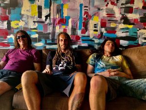 “The Fire Above” es el inminente estreno de los doomsters australianos Amammoth