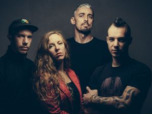 La poesía y el rock más improvisado se unen en “Odyssées”, el debut de Lotus Titan