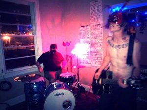 El lodo emocional de Shadow People apunta a su estreno con Forbidden Place Records