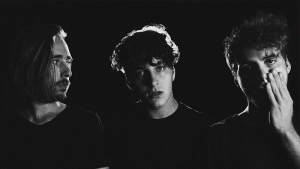 “Bones”; ironía, sofocante rutina y una buena dosis del mejor noise en el nuevo single de W! Zard