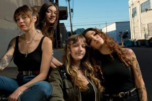 Blackwater Holylight regresa con “Silence/Motion”. Escucha su adelanto “Around You”…