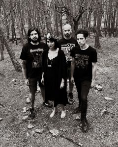 El proyecto Luna Vieja abre los ojos a su nuevo ritual con el single de presentación