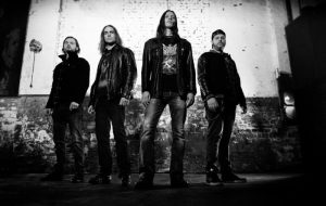 “Bearer Of Light”, será el estreno de Sunczar