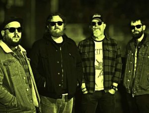 El videoclip “1975”, avista el próximo trabajo de Psychlona