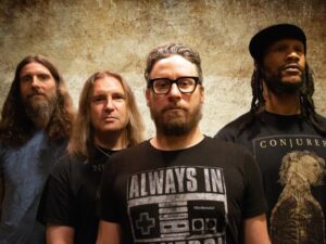 El single “Sabotronic” sube las apuestas a lo nuevo de Ape Machine