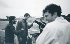 Monte Vista Drive ultiman los detalles de su álbum debut bajo la íntima atmosfera de “Dive”