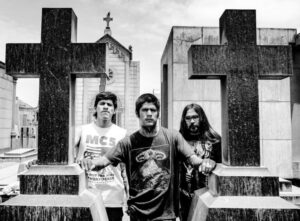 Rifle lanza una versión extendida de su último “Leftlovers”  