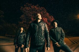 Aathma anuncia su vuelta con el nuevo “Dust From A Dark Sun”