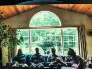 “Turn To Earth”, segunda entrega a la vista para el presente curso por parte de Carlton Melton 