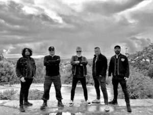 “Universe” completa el círculo del nuevo EP de Kal-El; “Moon People”