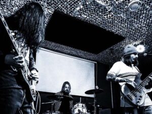 Presentamos a la banda Stoneganj y su single “Dome Of Doom”