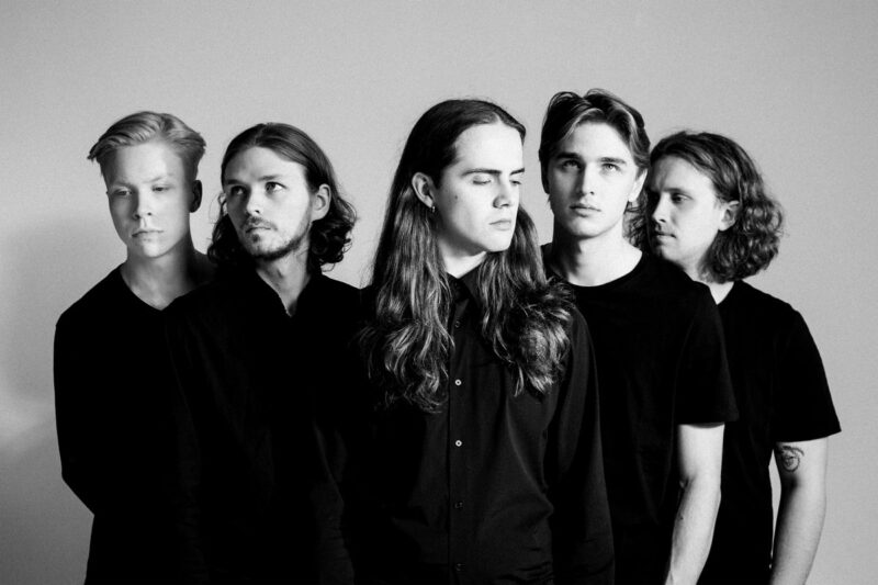 Múr, un estreno de superlativas atmosferas…